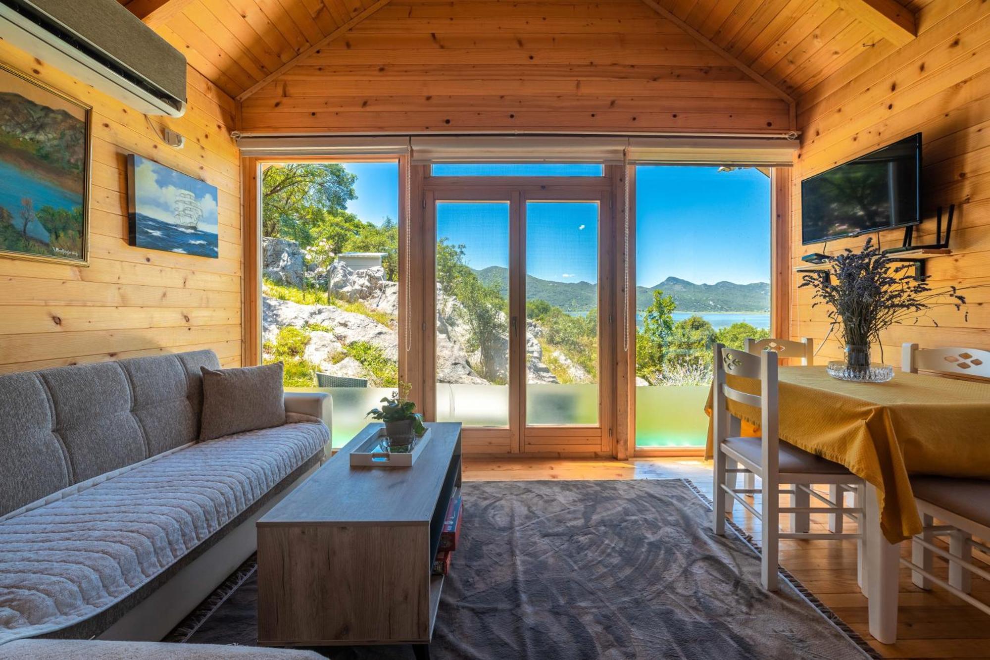Boljesestre Lake Retreat Golubovci エクステリア 写真
