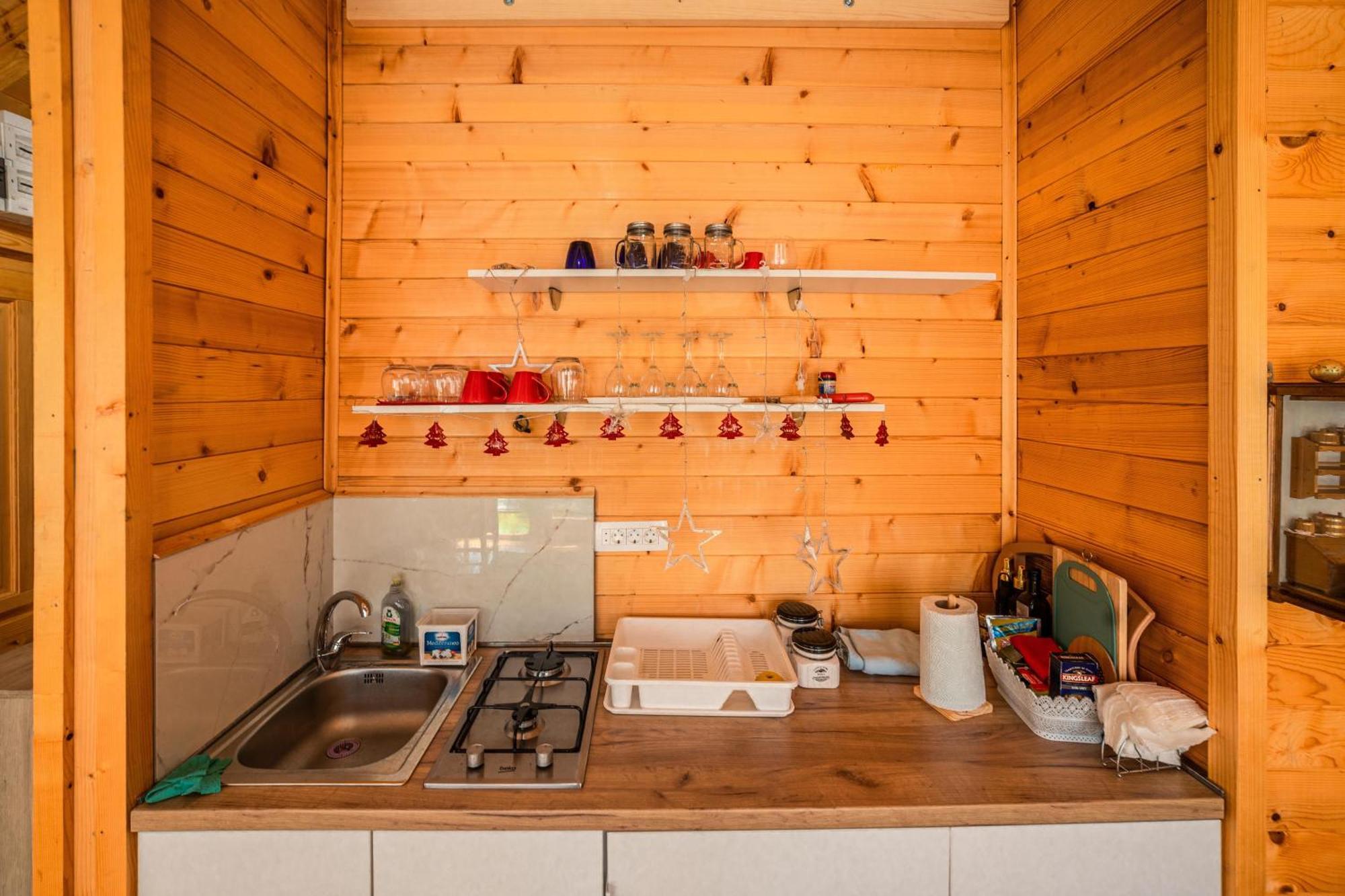 Boljesestre Lake Retreat Golubovci エクステリア 写真